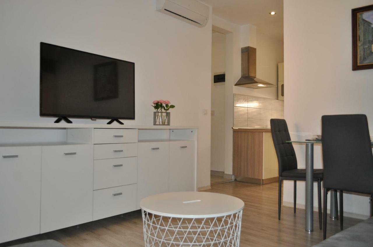 Apartment Nana Πιράν Εξωτερικό φωτογραφία